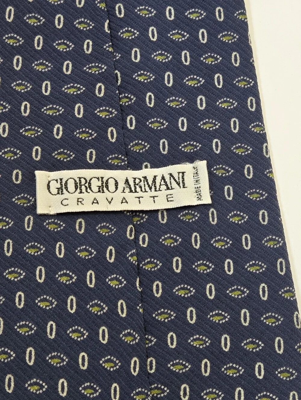 Vintage Giorgio Armani Cravatte 100% Silk Tie Made in Italy Navy Geometric